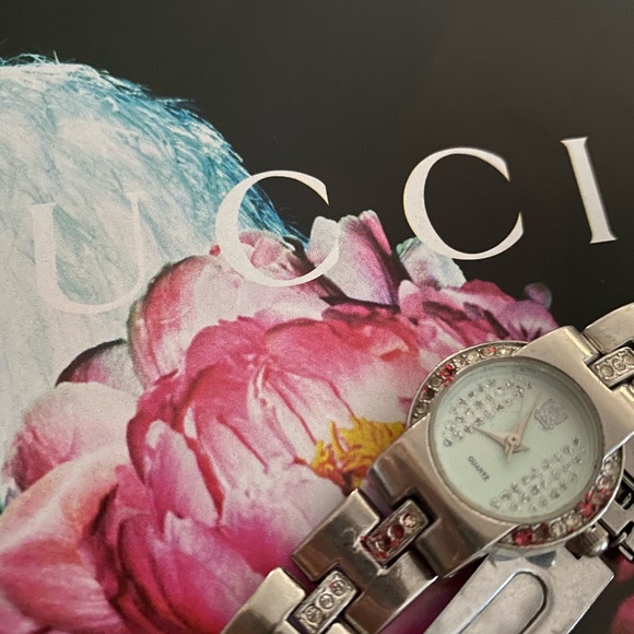 1990’s Gucci by Paolo of the house of Gucci . Logo in back - Picture 5 of 11